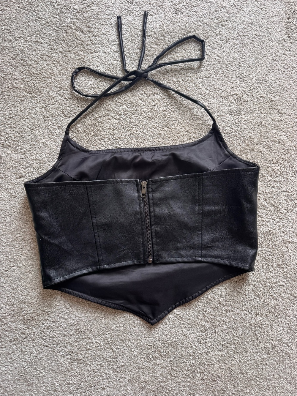 Jaded London halter crop 6 - Picture 3 of 4